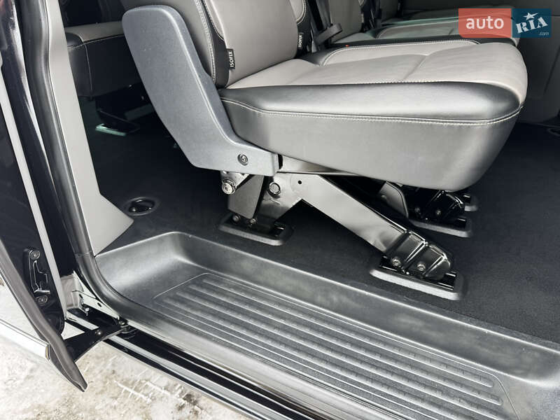 Минивэн Volkswagen Multivan 2020 в Луцке