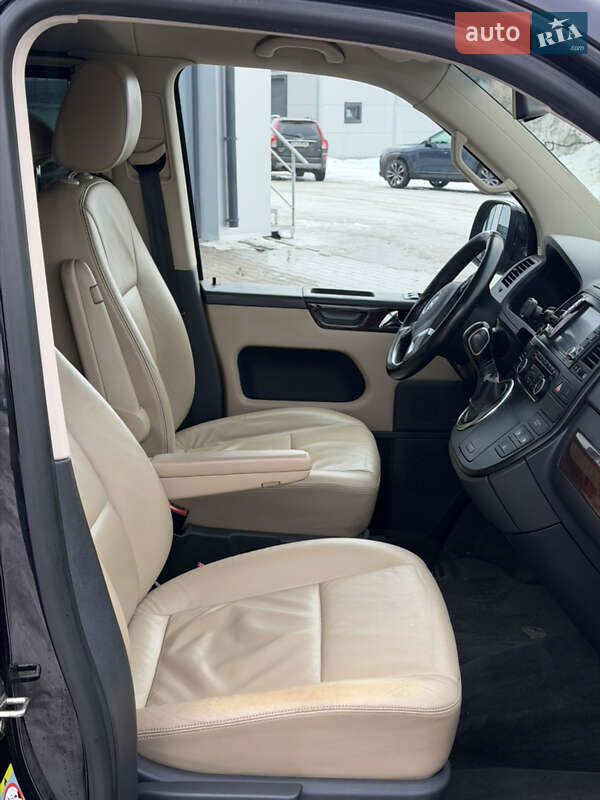 Минивэн Volkswagen Multivan 2014 в Киеве