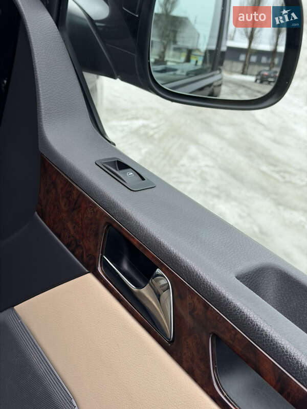 Минивэн Volkswagen Multivan 2014 в Киеве