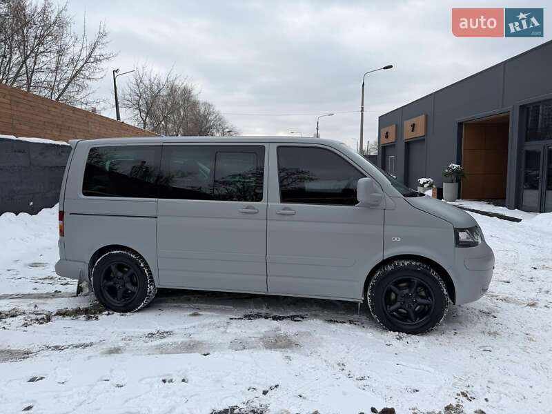 Минивэн Volkswagen Multivan 2004 в Киеве фото 2 Минивэн Volkswagen Multivan 2004 в Киеве