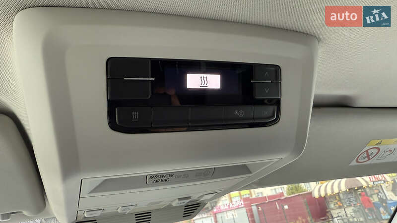 Минивэн Volkswagen Multivan 2020 в Киеве