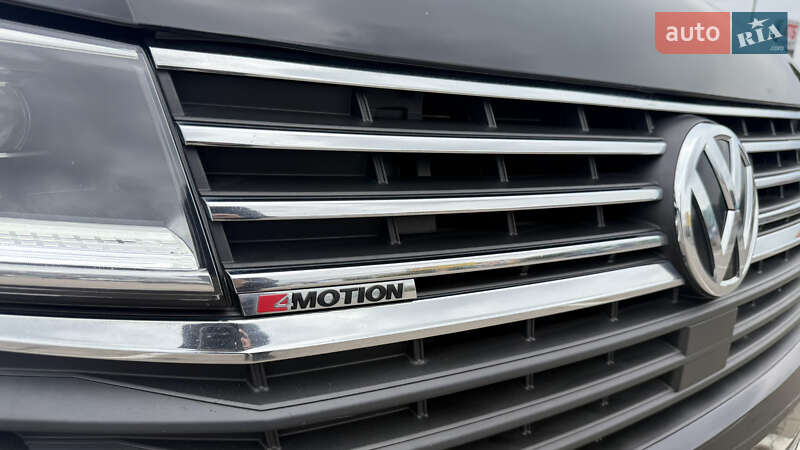 Минивэн Volkswagen Multivan 2020 в Киеве