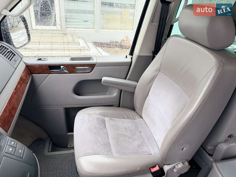 Минивэн Volkswagen Multivan 2008 в Днепре