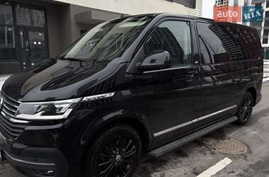 Мінівен Volkswagen Multivan 2022 в Києві