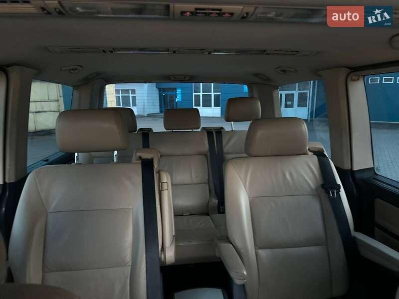Минивэн Volkswagen Multivan 2011 в Ивано-Франковске