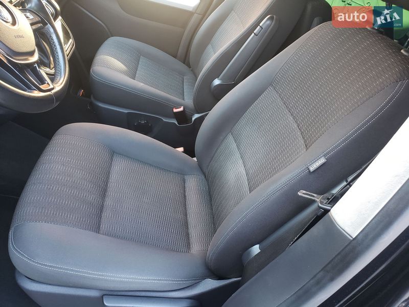 Минивэн Volkswagen Multivan 2017 в Луцке фото 57 Минивэн Volkswagen Multivan 2017 в Луцке