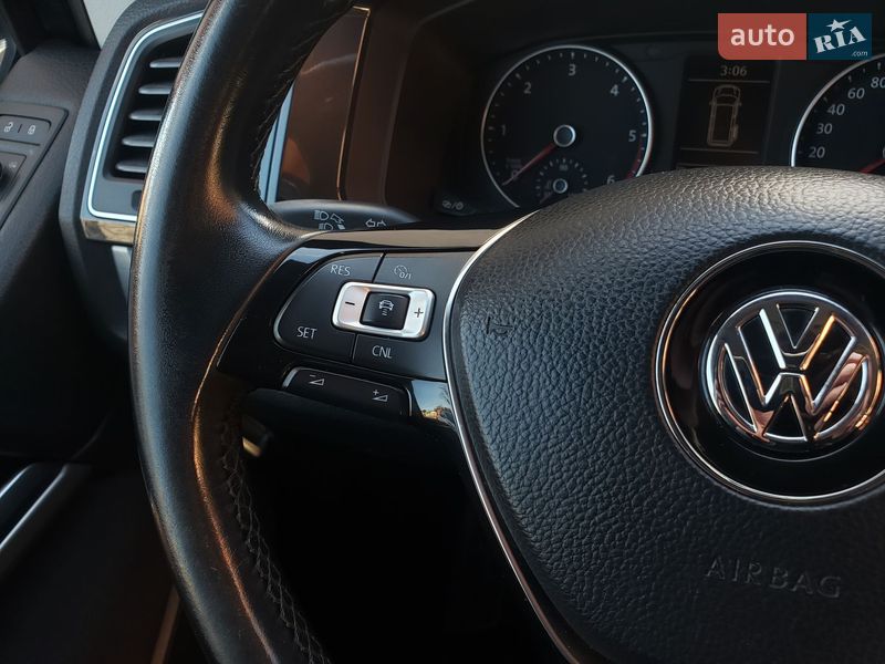 Минивэн Volkswagen Multivan 2017 в Луцке фото 68 Минивэн Volkswagen Multivan 2017 в Луцке