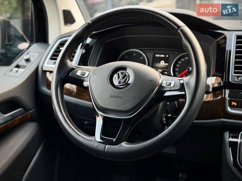 Минивэн Volkswagen Multivan 2019 в Киеве