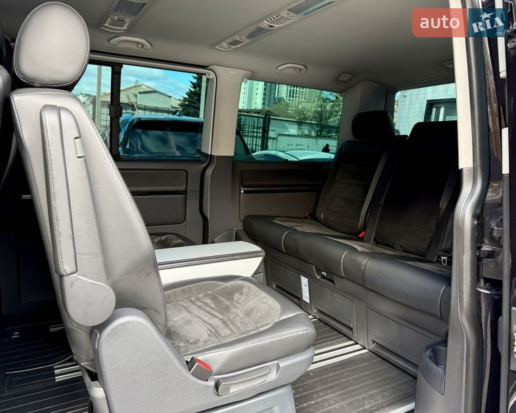 Минивэн Volkswagen Multivan 2019 в Киеве
