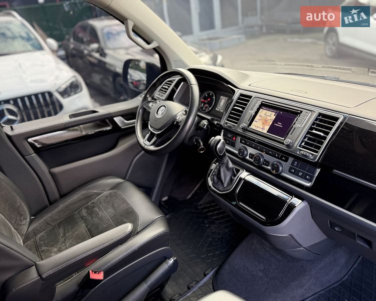 Минивэн Volkswagen Multivan 2019 в Киеве