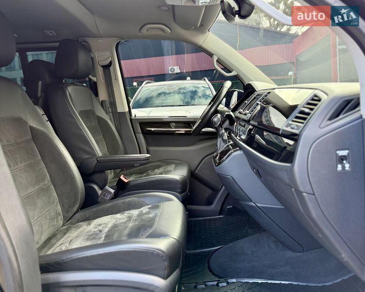 Минивэн Volkswagen Multivan 2019 в Киеве