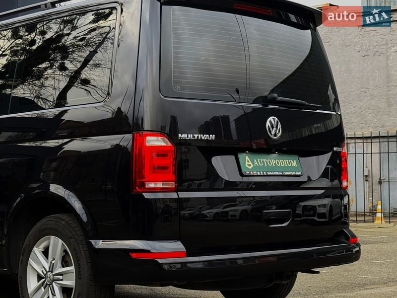Минивэн Volkswagen Multivan 2018 в Киеве