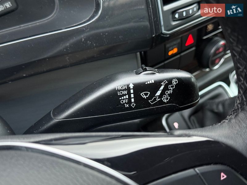 Минивэн Volkswagen Multivan 2018 в Киеве