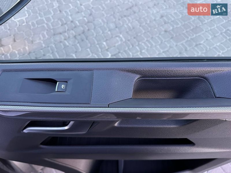 Минивэн Volkswagen Multivan 2020 в Ровно