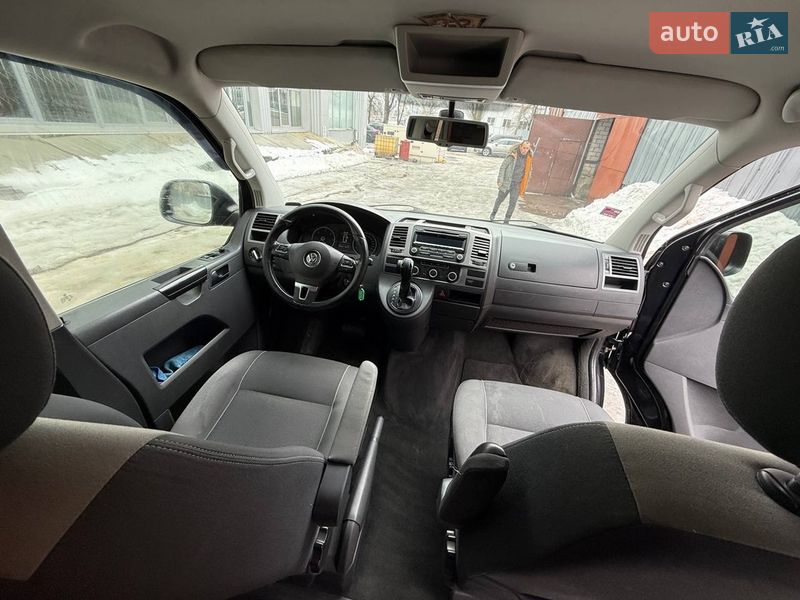 Минивэн Volkswagen Multivan 2012 в Киеве