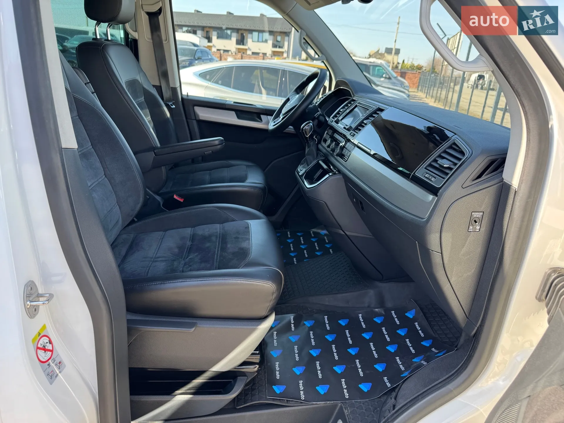 2017 Volkswagen Multivan - мініатюра 39