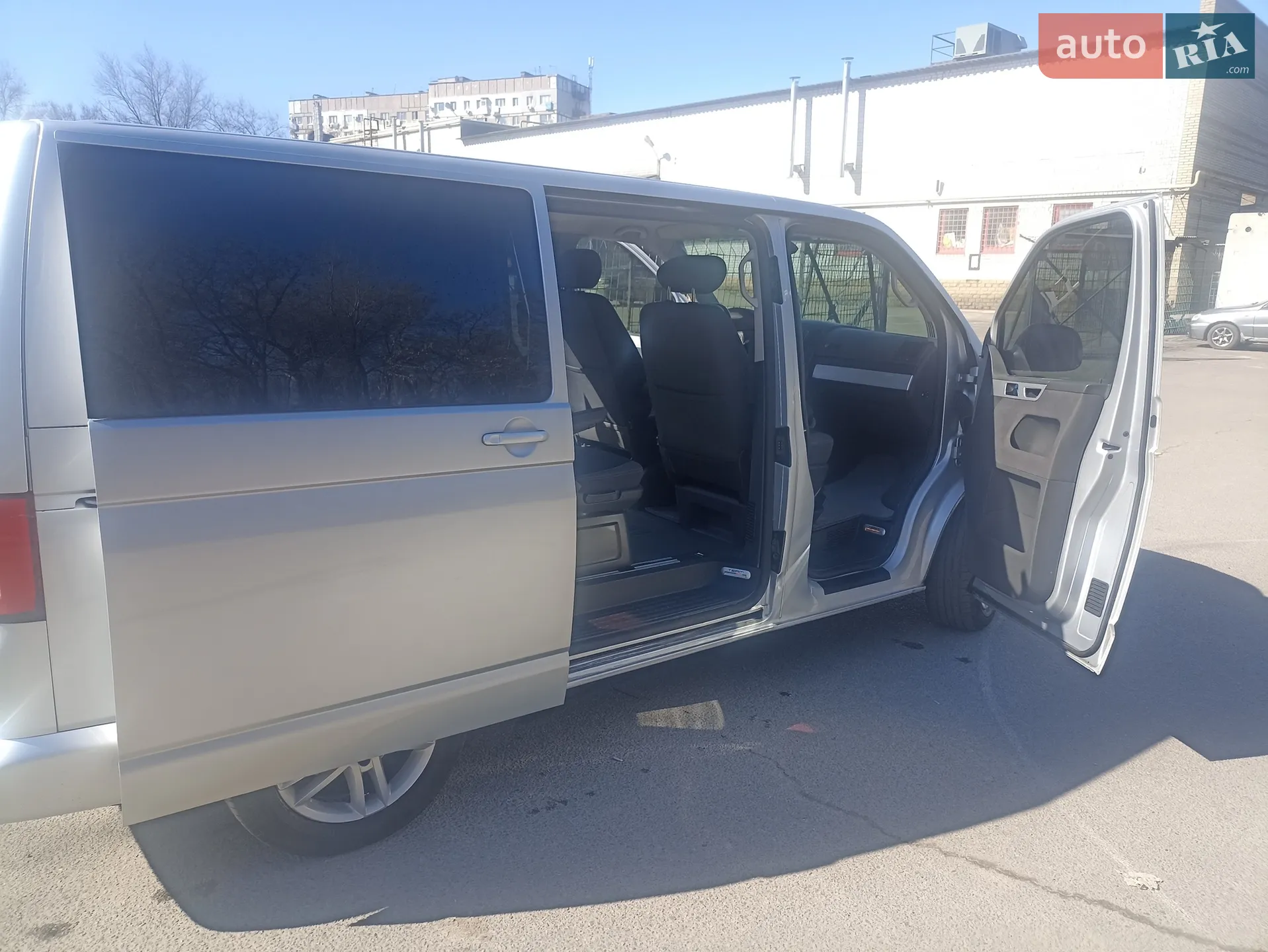 2010 Volkswagen Multivan - мініатюра 20
