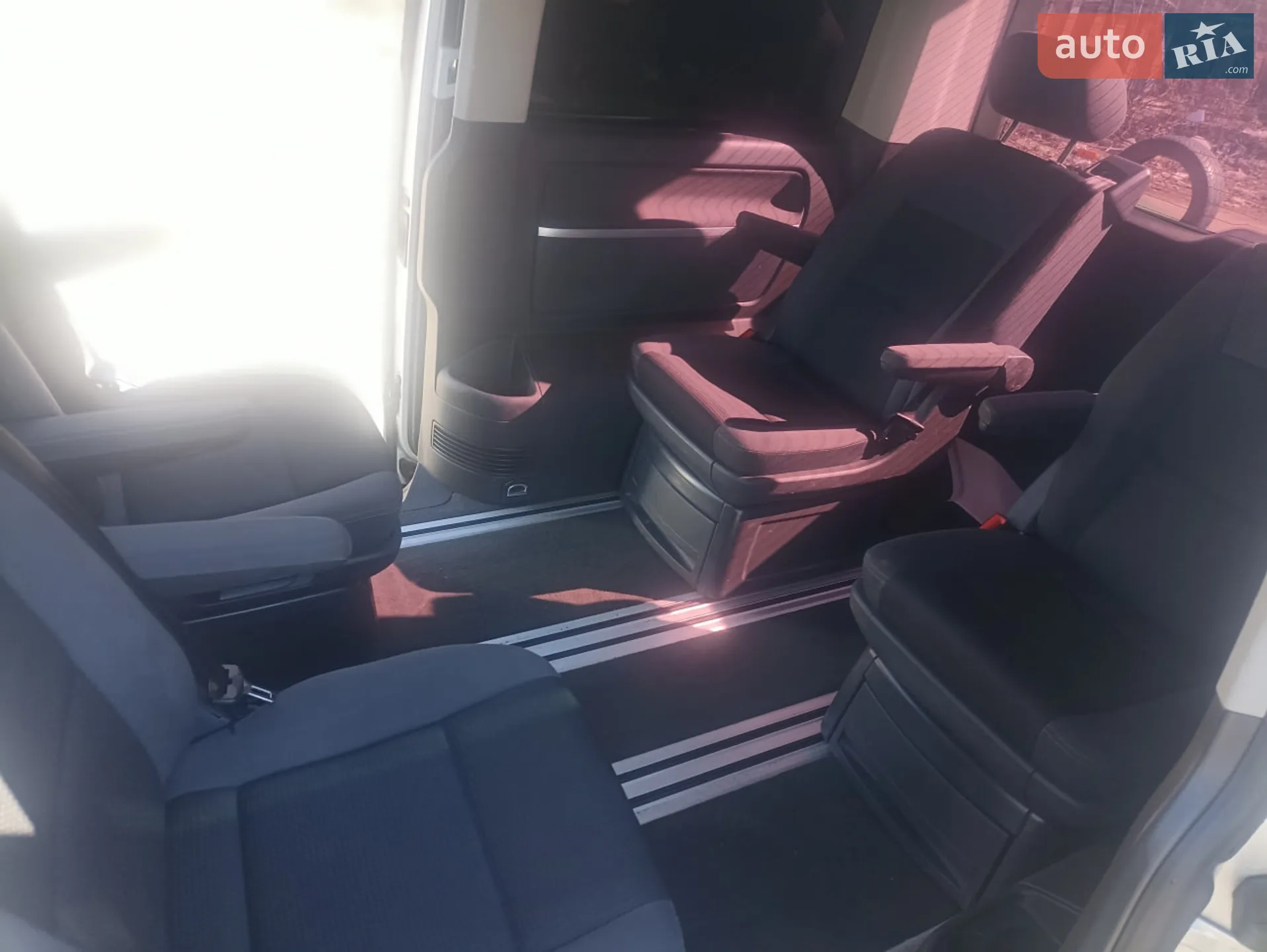 2010 Volkswagen Multivan - мініатюра 58