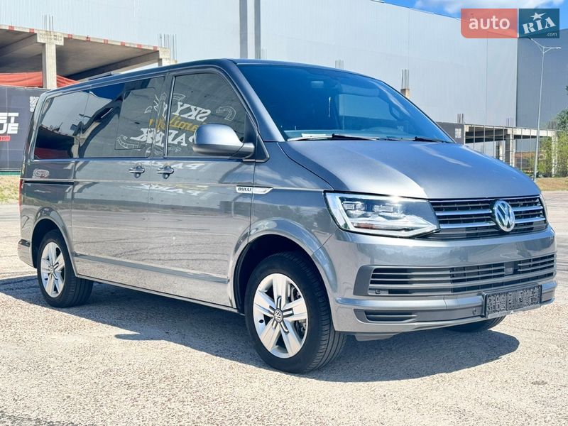 Минивэн Volkswagen Multivan 2016 в Киеве