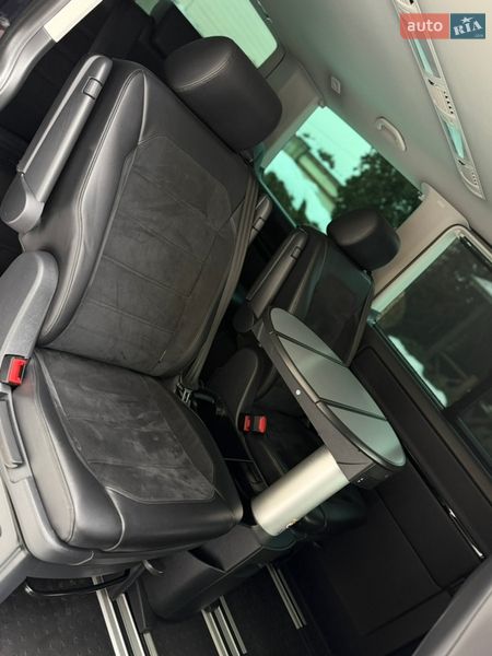 Минивэн Volkswagen Multivan 2018 в Львове фото 33 Минивэн Volkswagen Multivan 2018 в Львове
