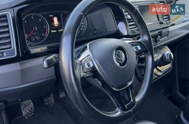 Минивэн Volkswagen Multivan 2017 в Ровно