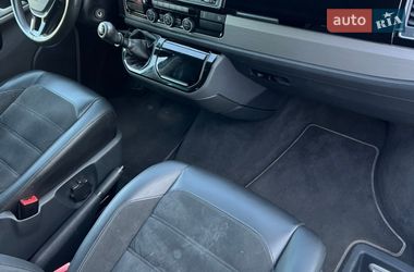 Минивэн Volkswagen Multivan 2017 в Ровно