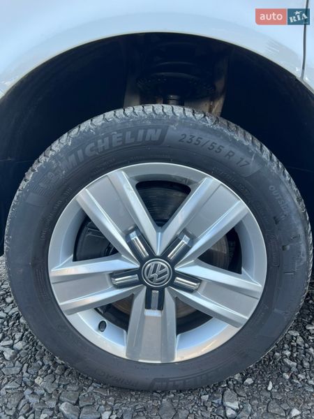 Минивэн Volkswagen Multivan 2017 в Ровно