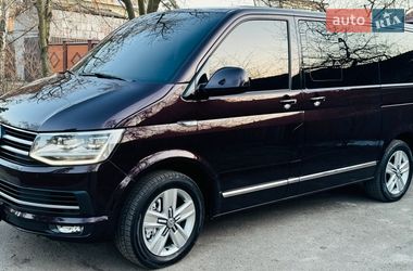 Мінівен Volkswagen Multivan 2016 в Києві