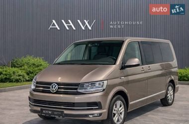 Минивэн Volkswagen Multivan 2017 в Львове