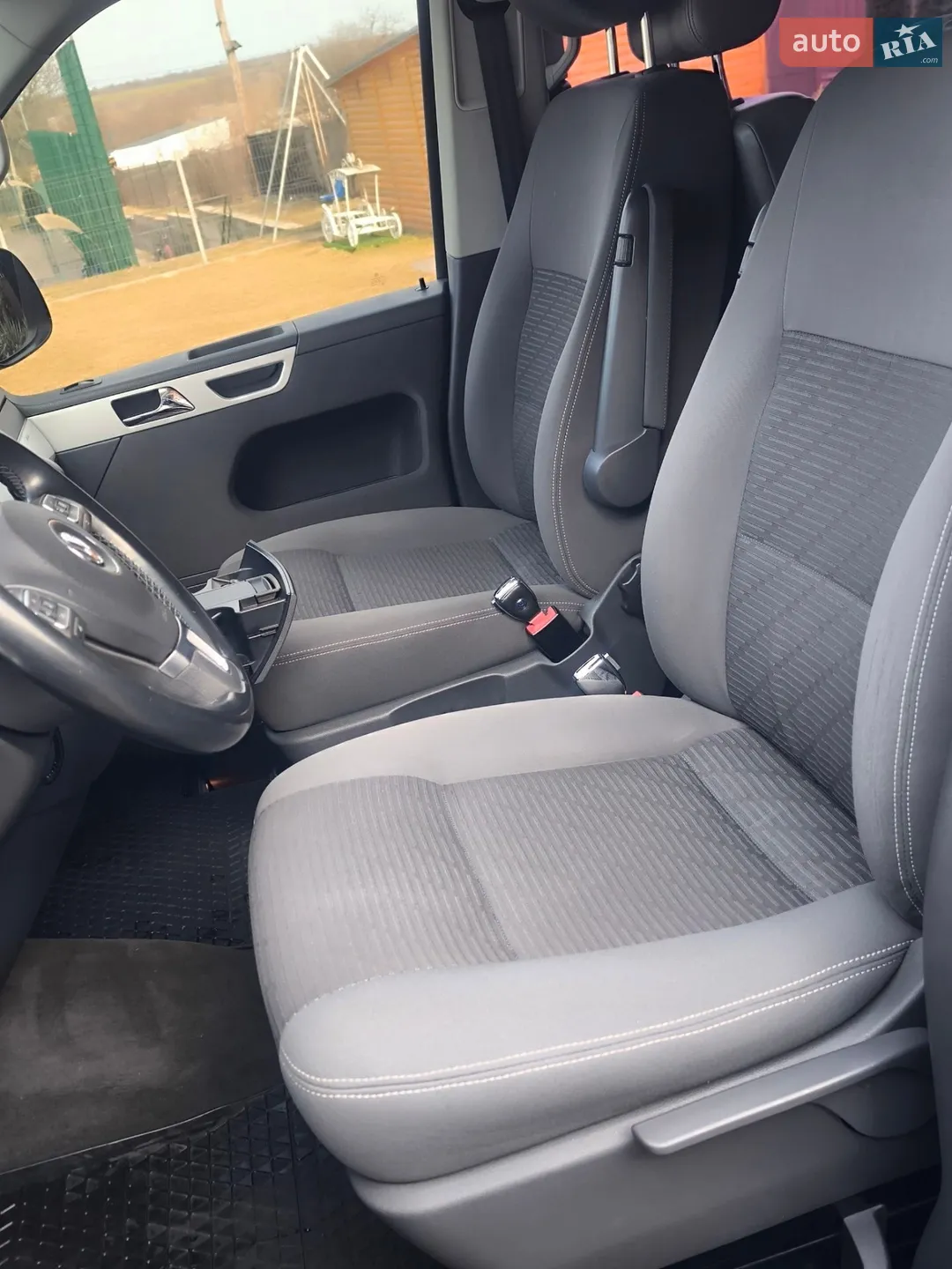 2010 Volkswagen Multivan - мініатюра 13