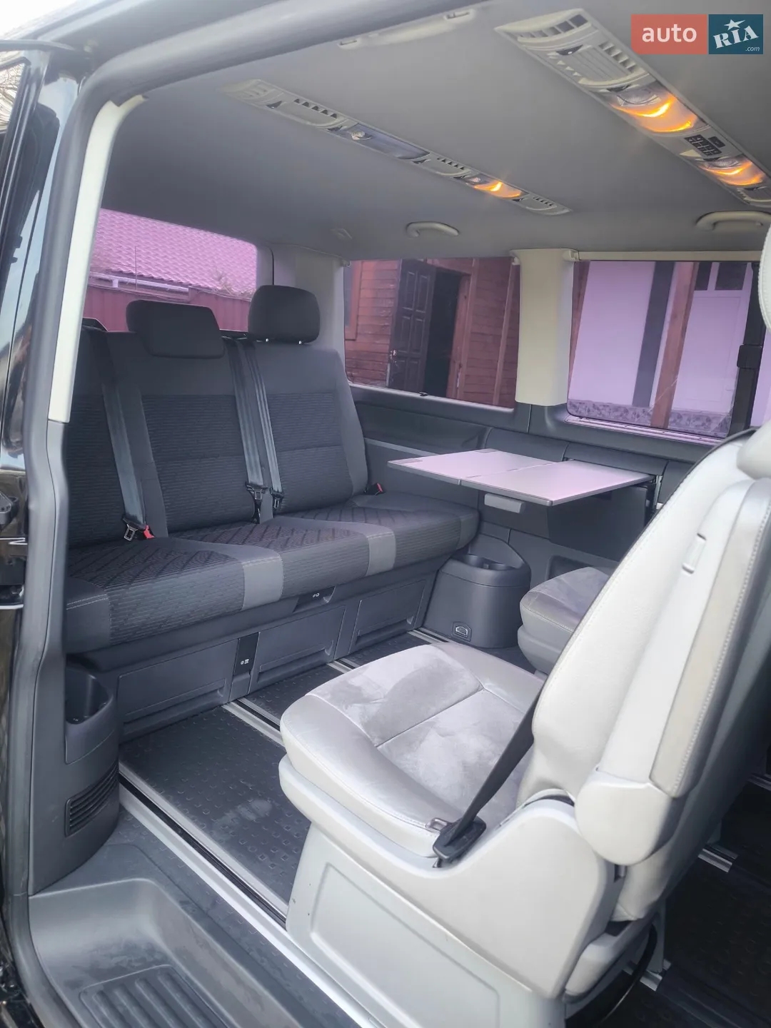 2010 Volkswagen Multivan - мініатюра 34