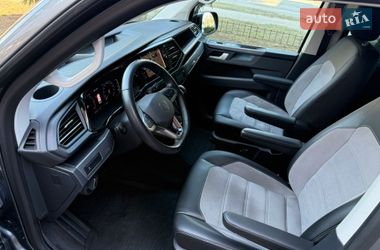 Минивэн Volkswagen Multivan 2023 в Киеве