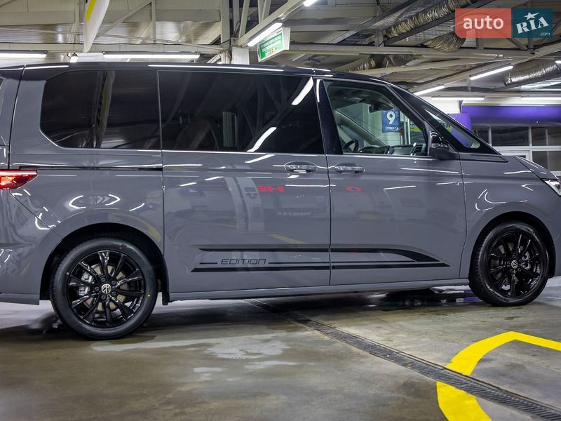 Минивэн Volkswagen Multivan 2022 в Черновцах