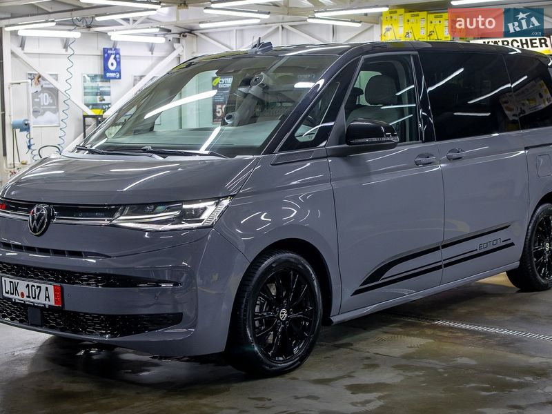 Минивэн Volkswagen Multivan 2022 в Черновцах