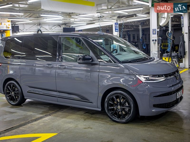 Минивэн Volkswagen Multivan 2022 в Черновцах