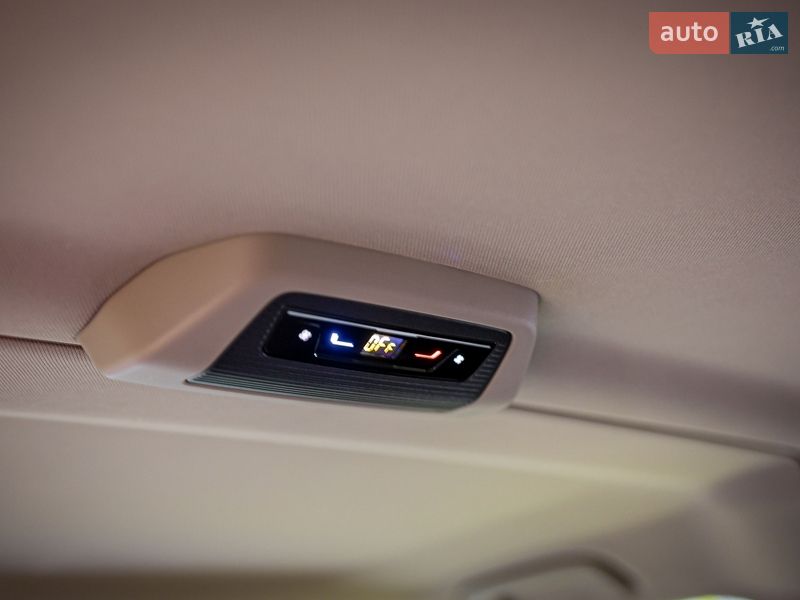 Минивэн Volkswagen Multivan 2022 в Черновцах