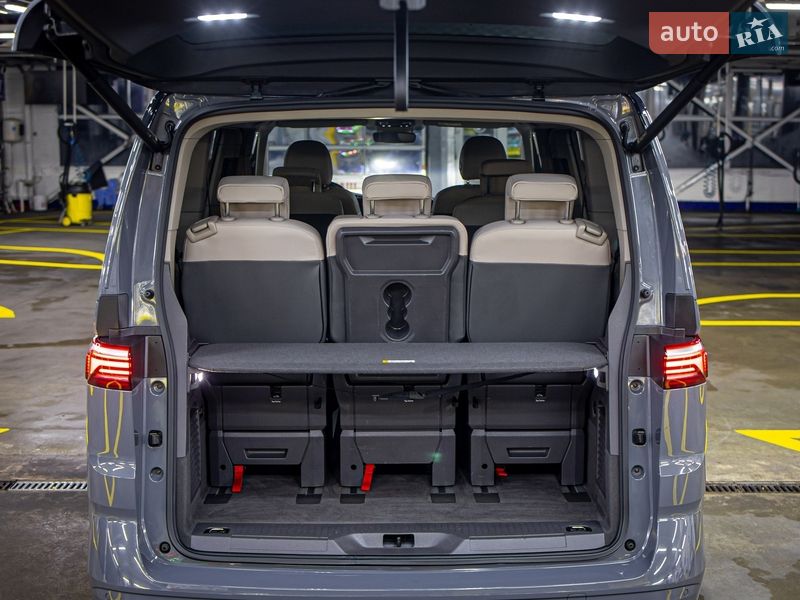 Минивэн Volkswagen Multivan 2022 в Черновцах