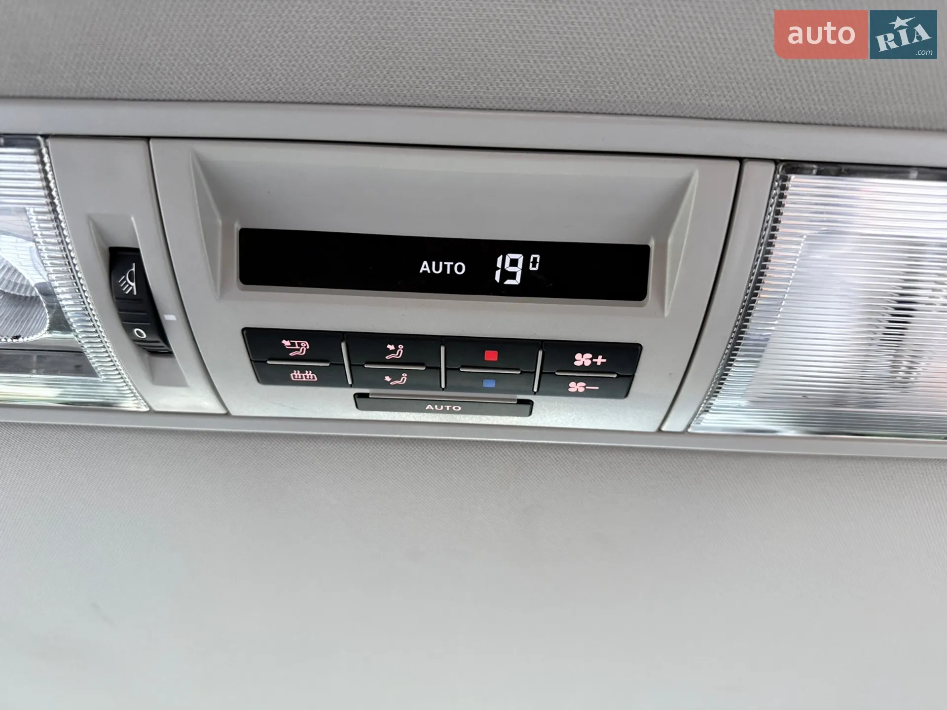 2016 Volkswagen Multivan - мініатюра 18