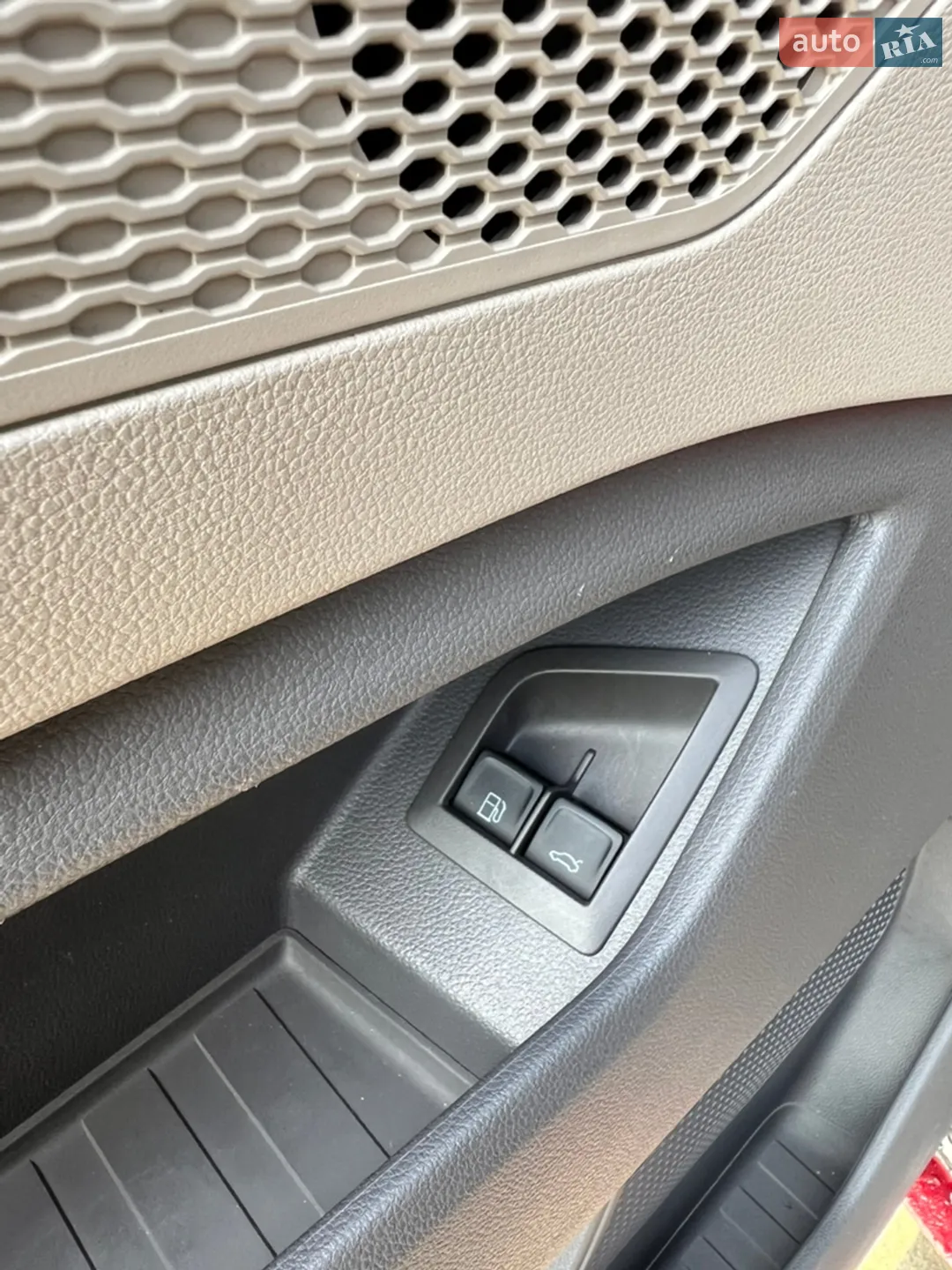 2021 Volkswagen Multivan - мініатюра 25