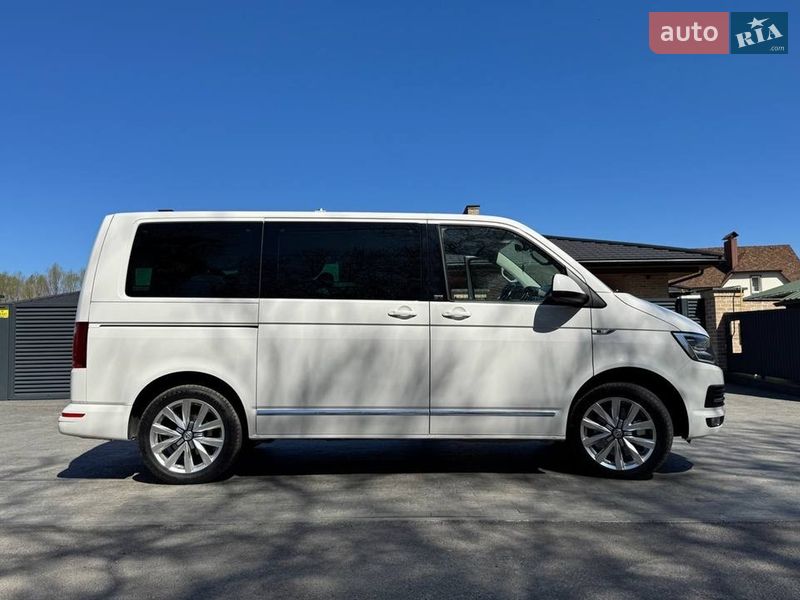 Мінівен Volkswagen Multivan 2016 в Хмельницькому