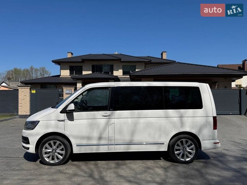 Мінівен Volkswagen Multivan 2016 в Хмельницькому