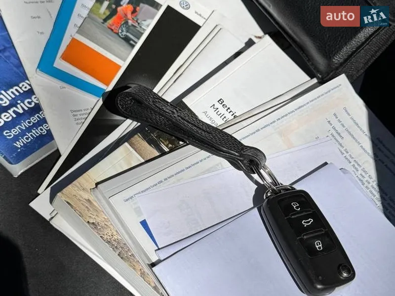 Мінівен Volkswagen Multivan 2016 в Хмельницькому документ