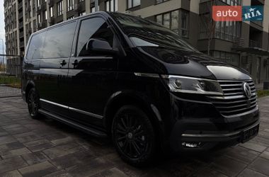 Минивэн Volkswagen Multivan 2022 в Киеве