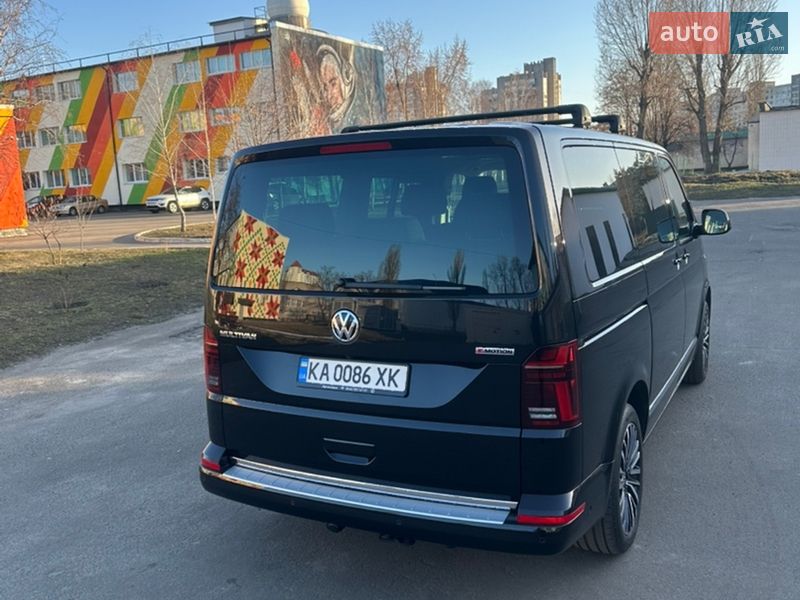 Минивэн Volkswagen Multivan 2024 в Киеве