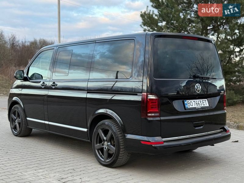 Мінівен Volkswagen Multivan 2016 в Луцьку