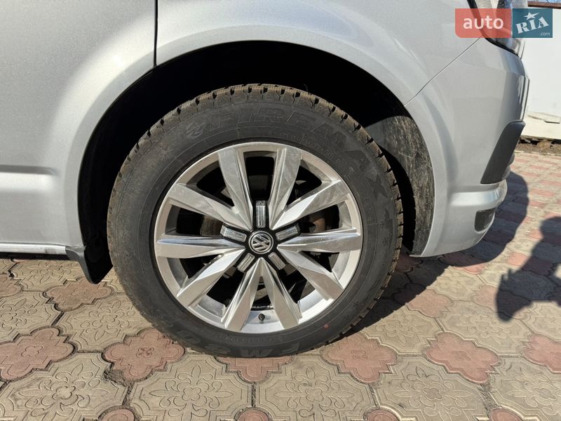 Мінівен Volkswagen Multivan 2017 в Дніпрі фото 7 Мінівен Volkswagen Multivan 2017 в Дніпрі