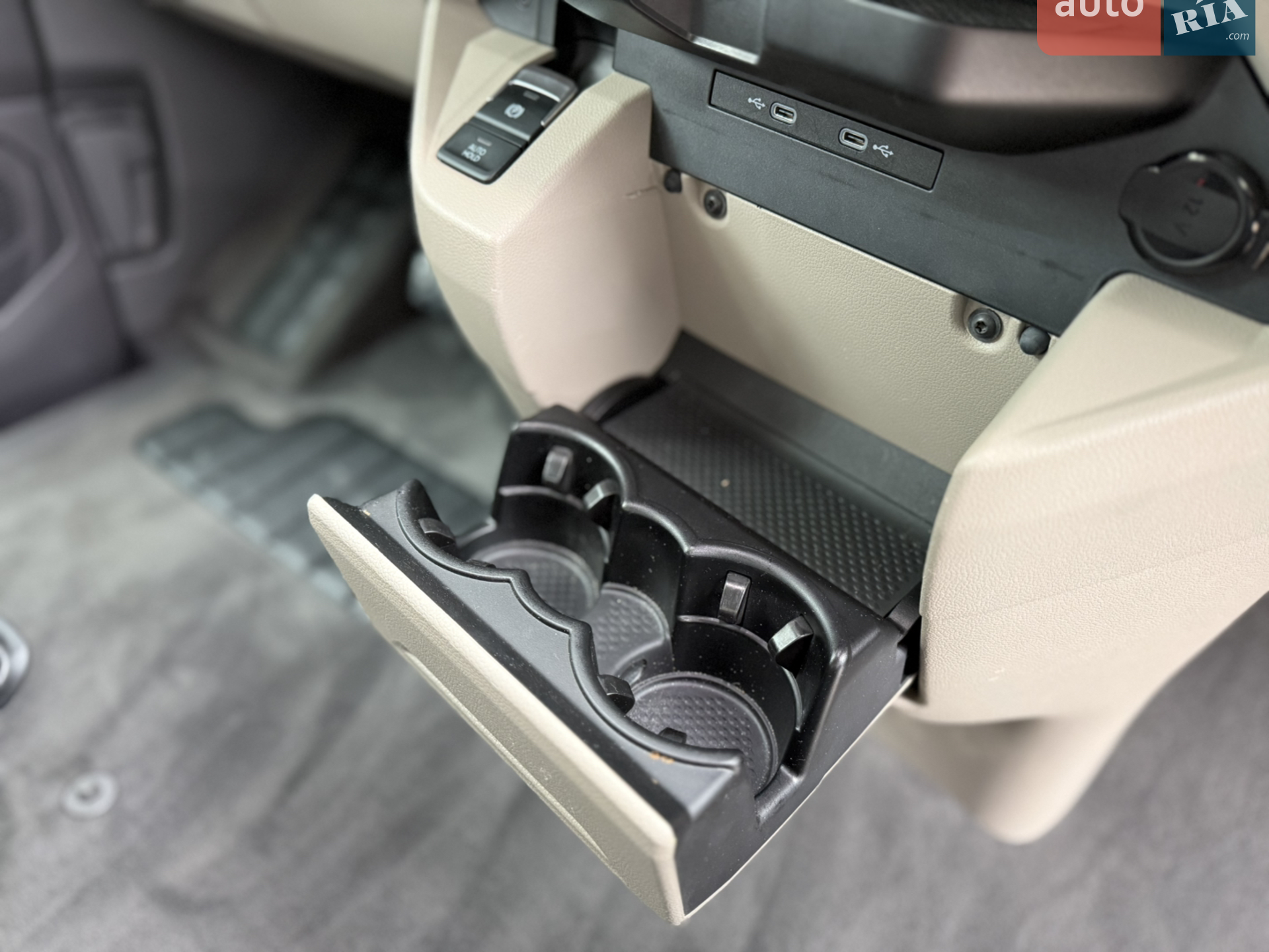 2022 Volkswagen Multivan - мініатюра 47
