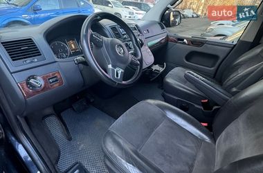 Минивэн Volkswagen Multivan 2011 в Киеве