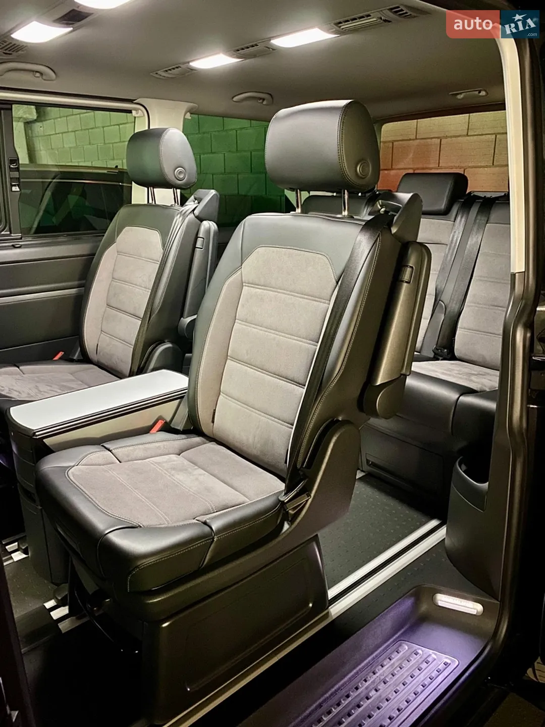 2022 Volkswagen Multivan - мініатюра 9