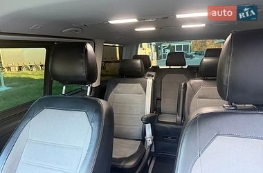 Минивэн Volkswagen Multivan 2021 в Львове